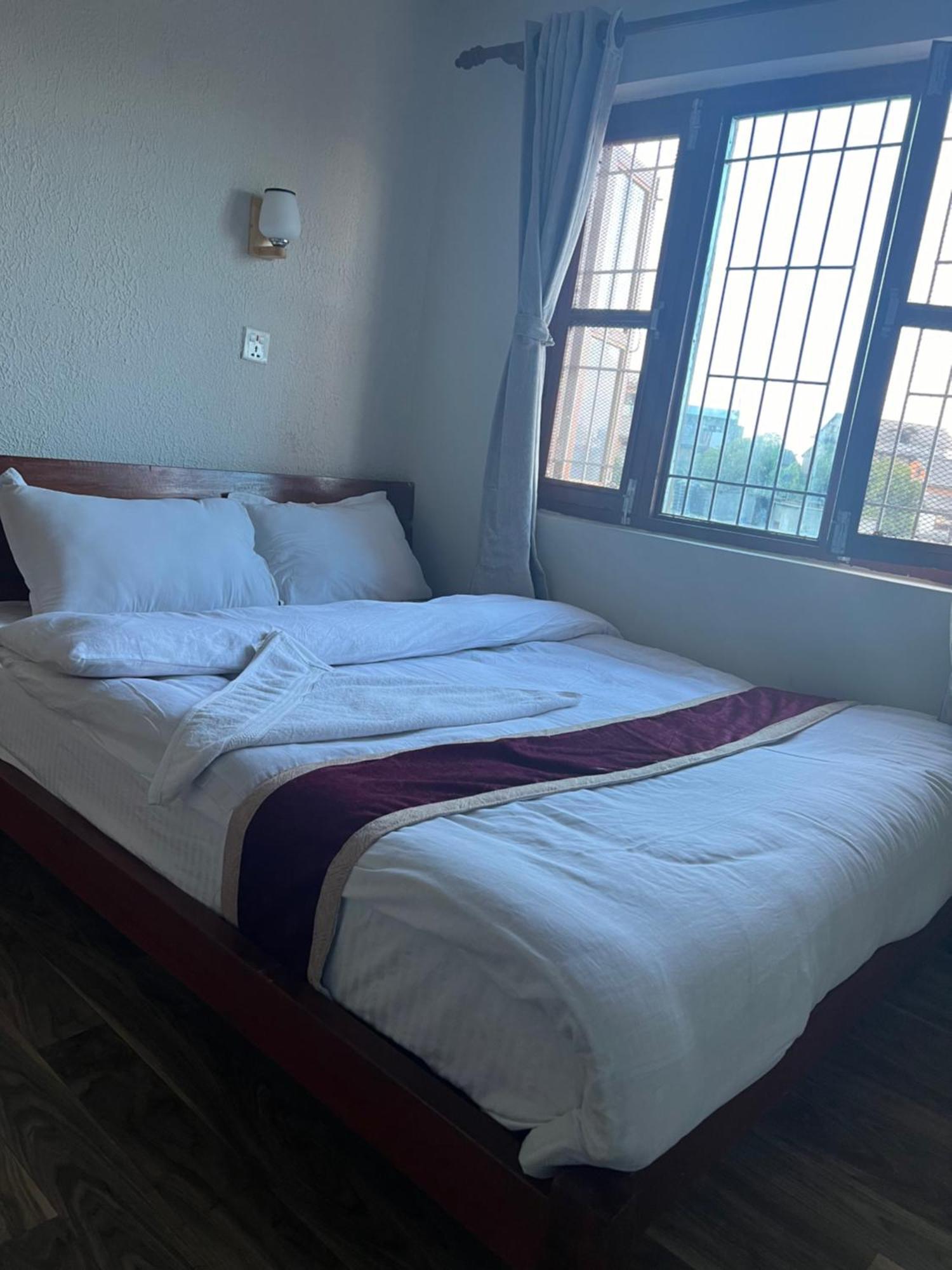Bandipur Samira Homestay & Mountain View Restaurant 외부 사진