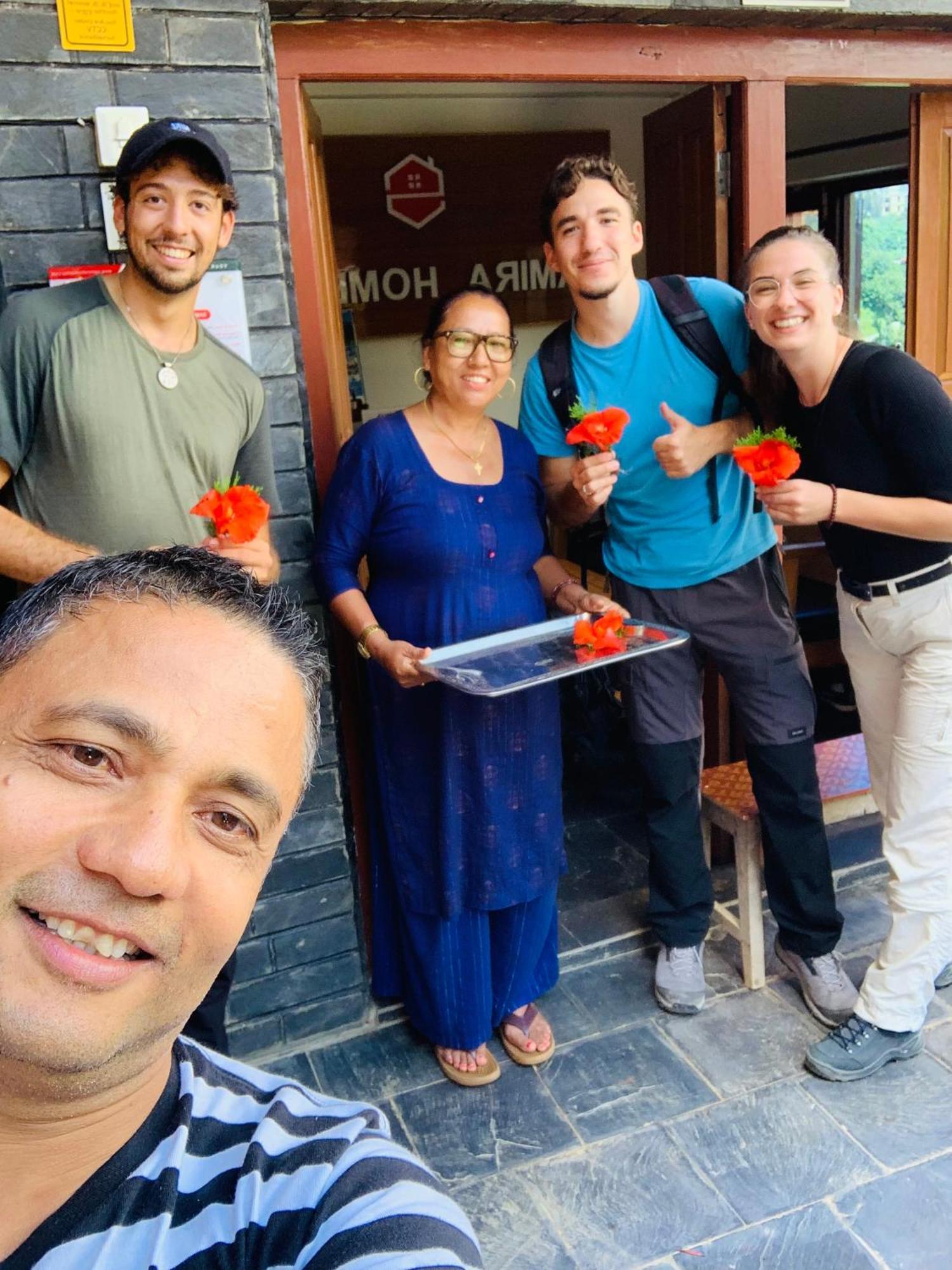 Bandipur Samira Homestay & Mountain View Restaurant 외부 사진